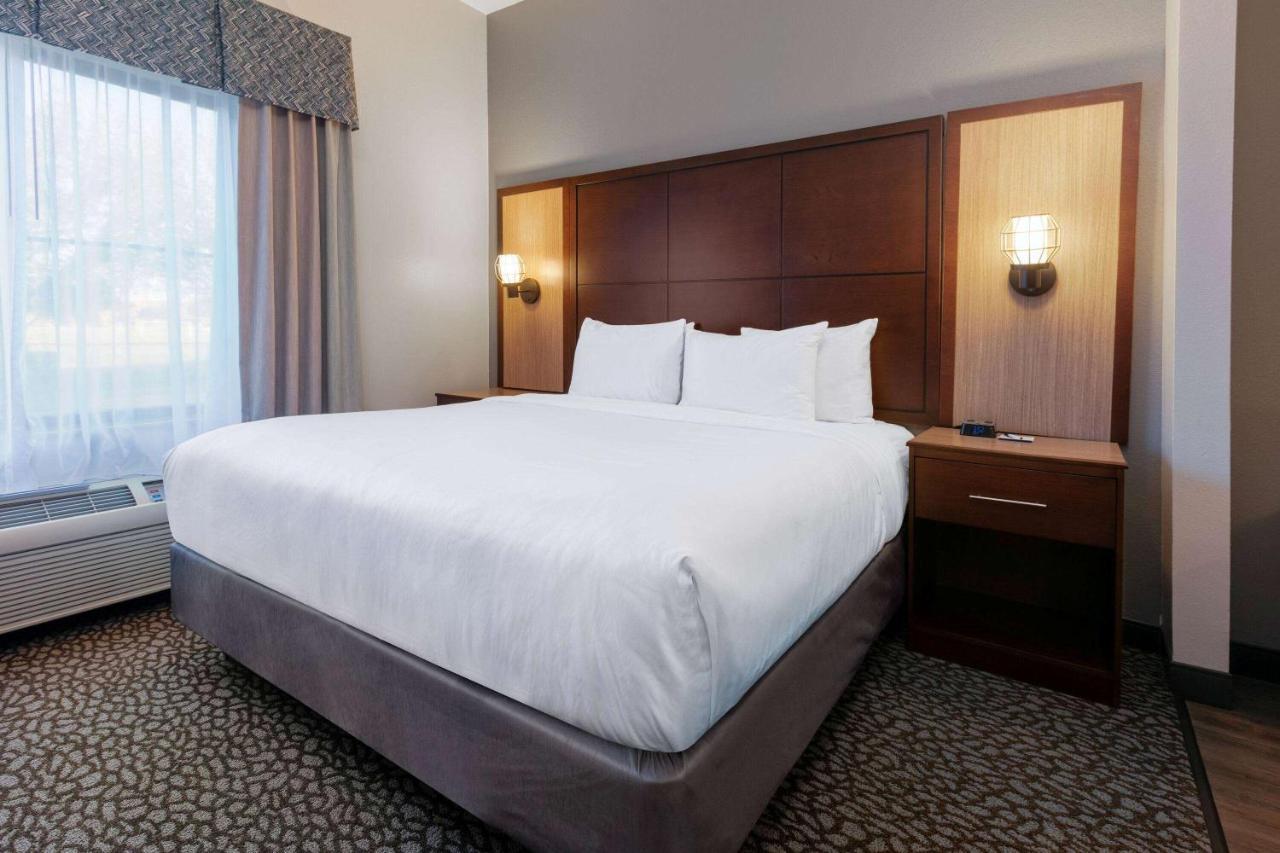 Hotel Wingate By Wyndham - Dfw North Irving Exterior foto
